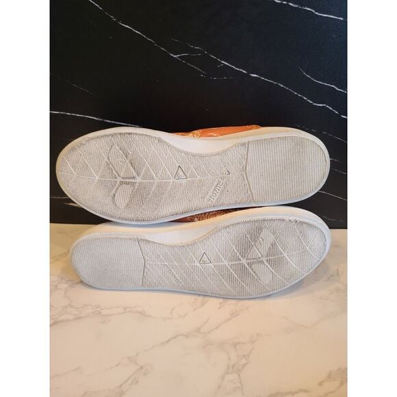 Vionic Pismo Lace-Up Shoes, Starfish Coral Print White Rubber Sole Beachy | 7 - Picture 12 of 12